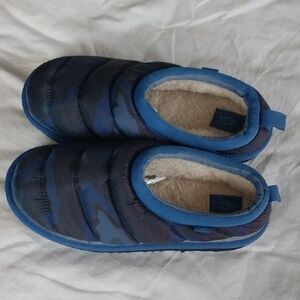 Ugg Unisex Puffer Camo Bedroom Slippers Lined In Sherpa Size 5